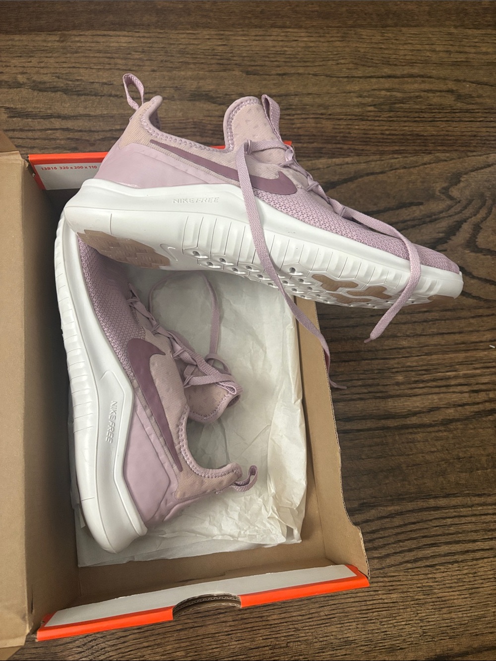 Nike Free Women’s TR 8 - Picture 2 of 4